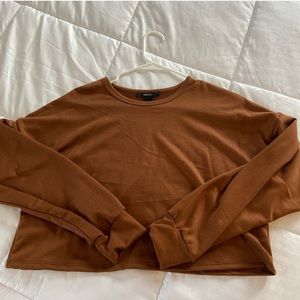 BROWN CROPPED LONG SLEEVE